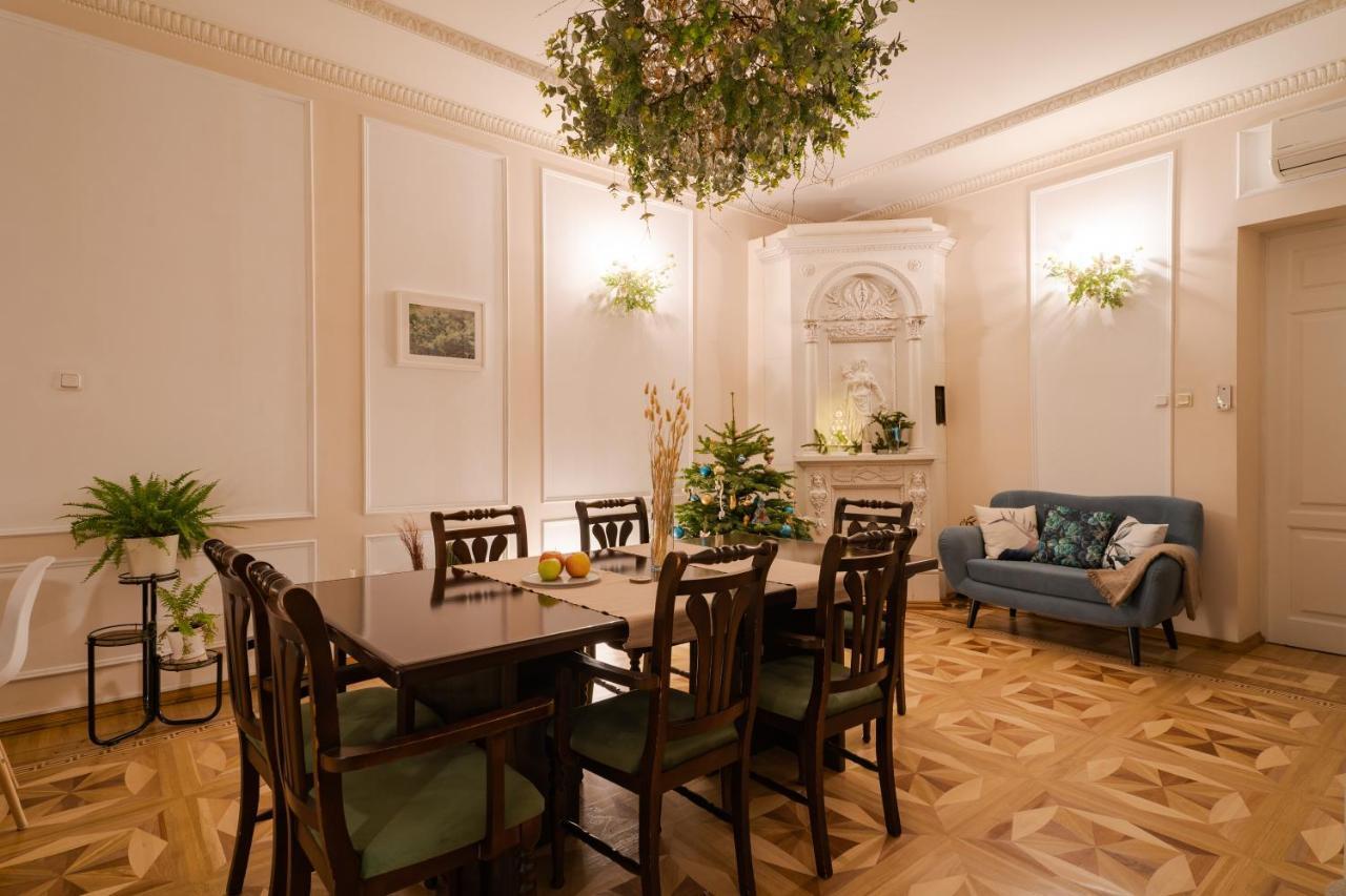 Forrest House Hotel Saint Petersburg Ngoại thất bức ảnh